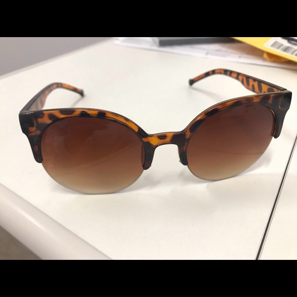 Sunglasses - Picture 2 of 4